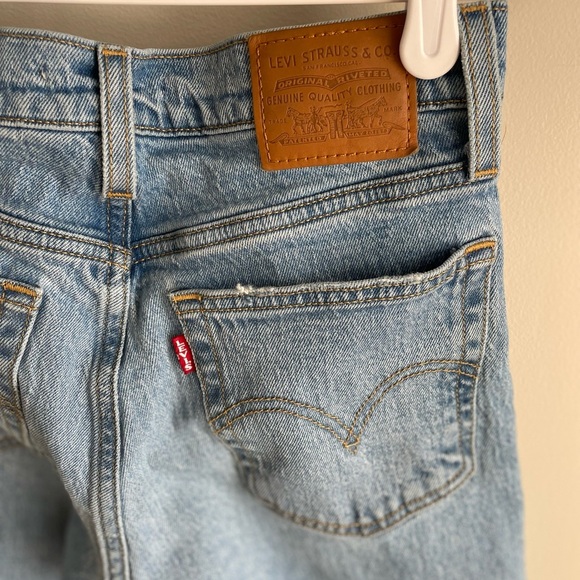 Levi's Wedgie Straight Fit Jeans - Tango Fray Light Wash Distressed - Size 24 - Picture 14 of 16